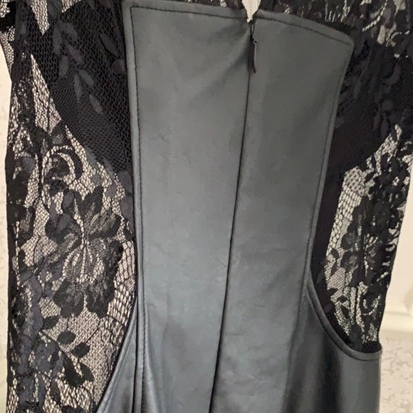 STUNNING LEATHER DRESS - Picture 4 of 4